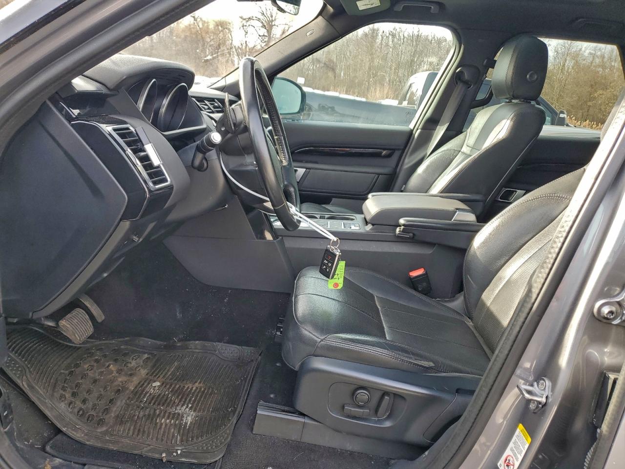 Land Rover Discovery Se Image 6