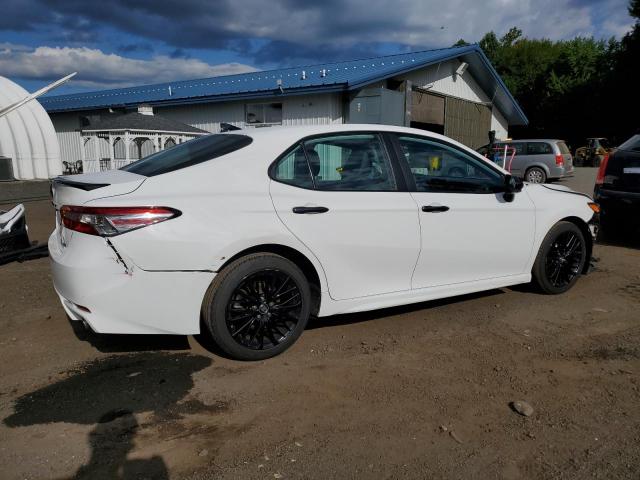 Toyota Camry L Image 12