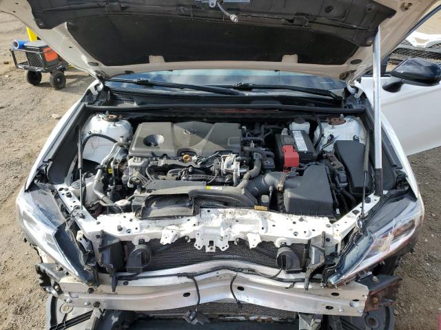 Toyota Camry L Image 7