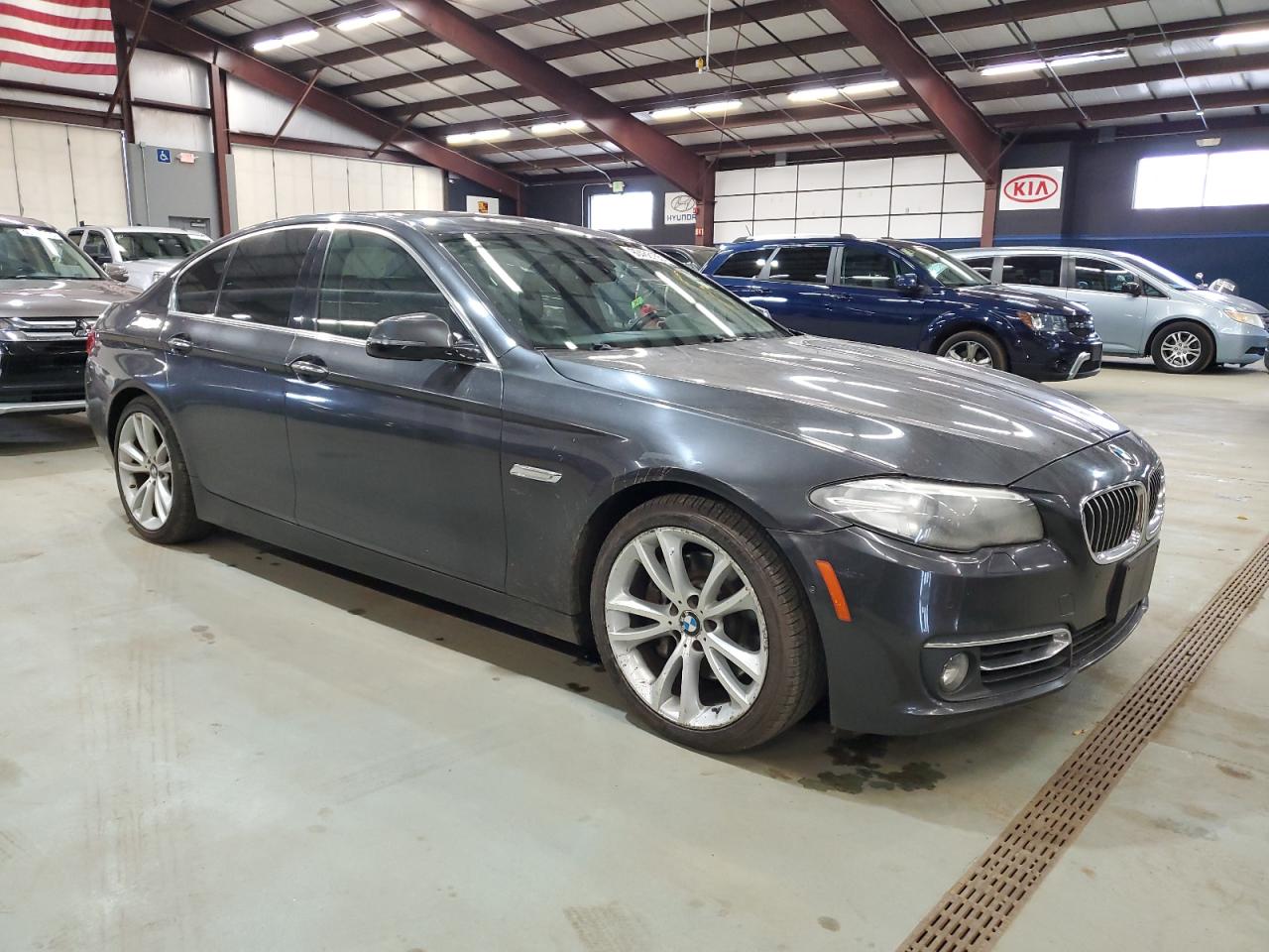 BMW 5 Series Xi Image 10