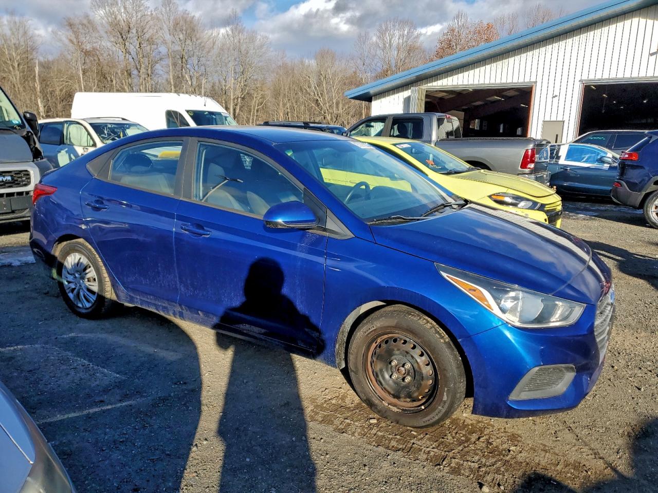 Hyundai ACCENT Se Image 12