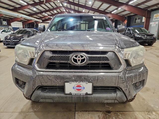 Toyota Tacoma Access Cab Image 4