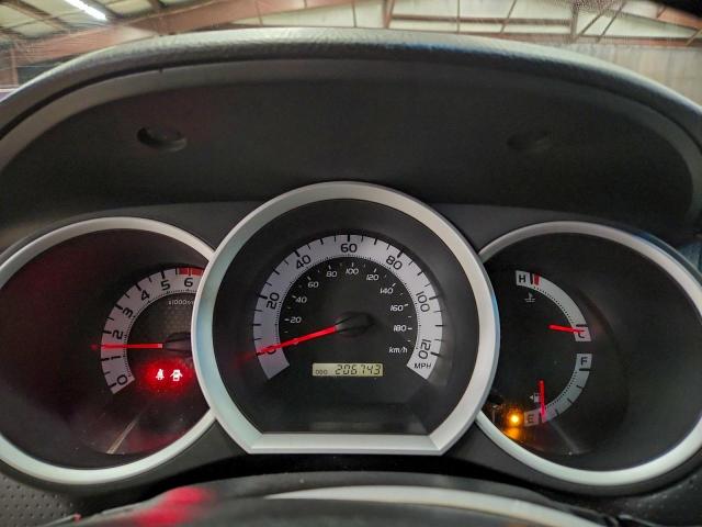 Toyota Tacoma Access Cab Image 9