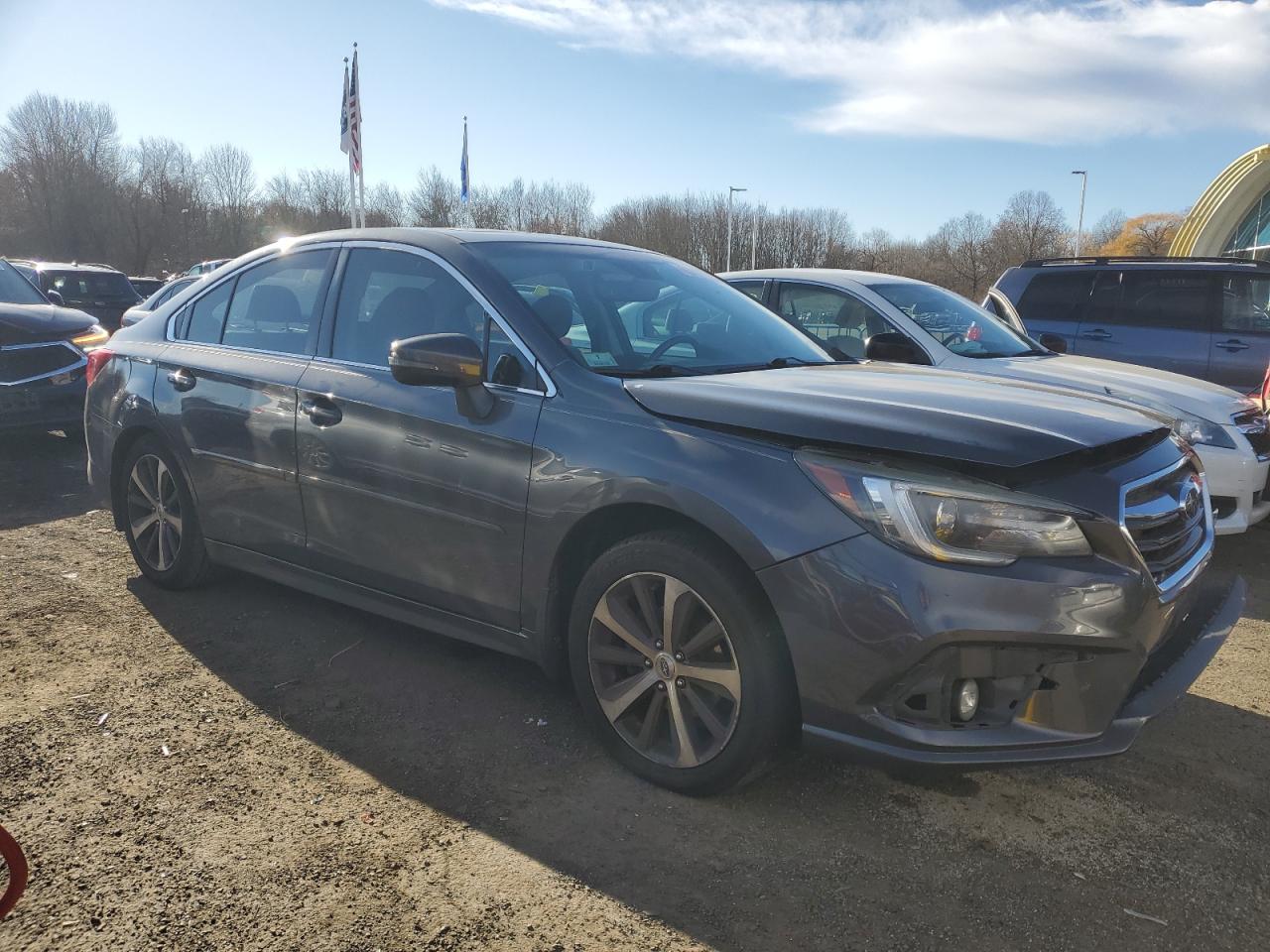 Subaru Legacy 2.5i Limited Image 4