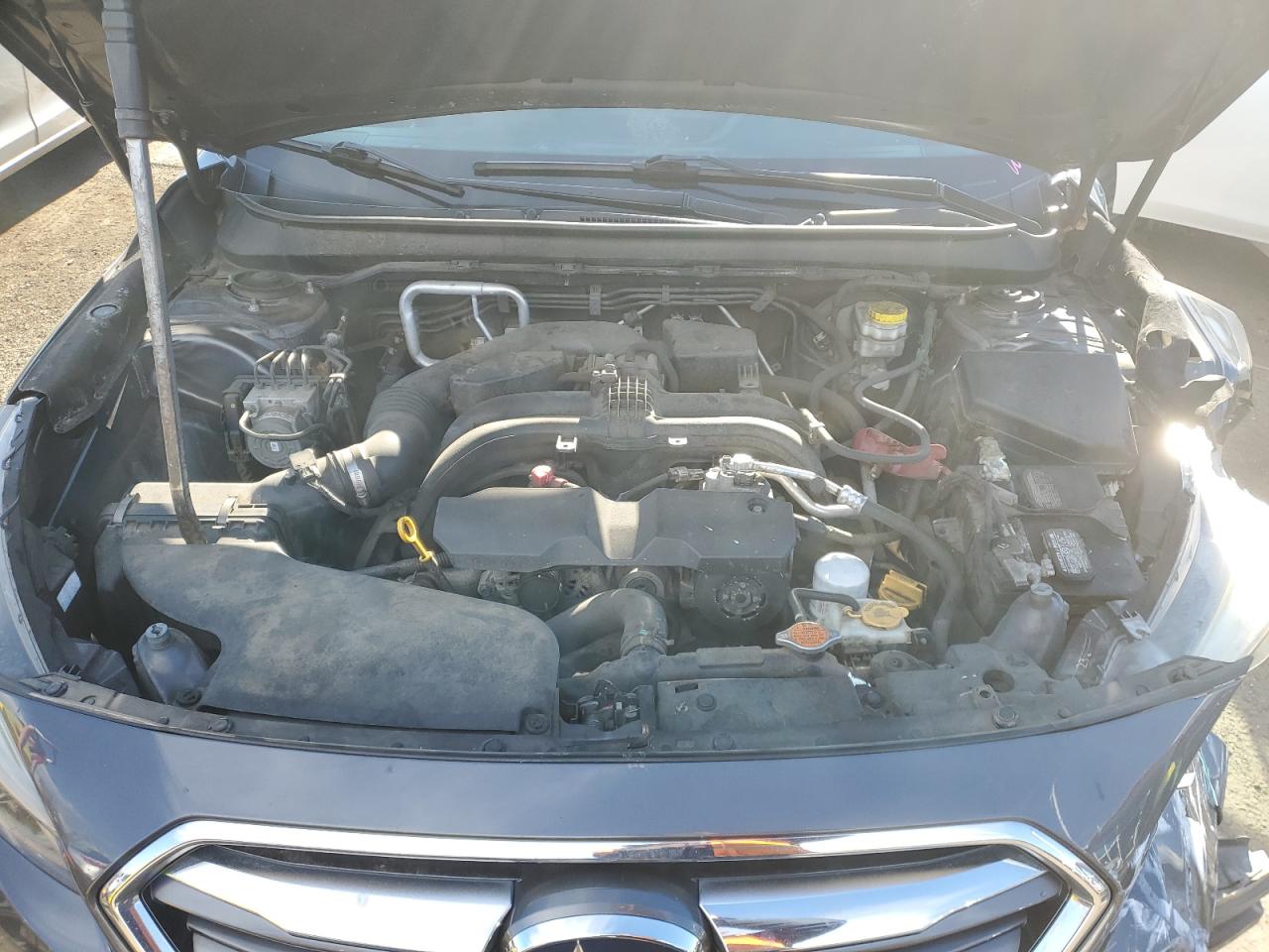 Subaru Legacy 2.5i Limited Image 11