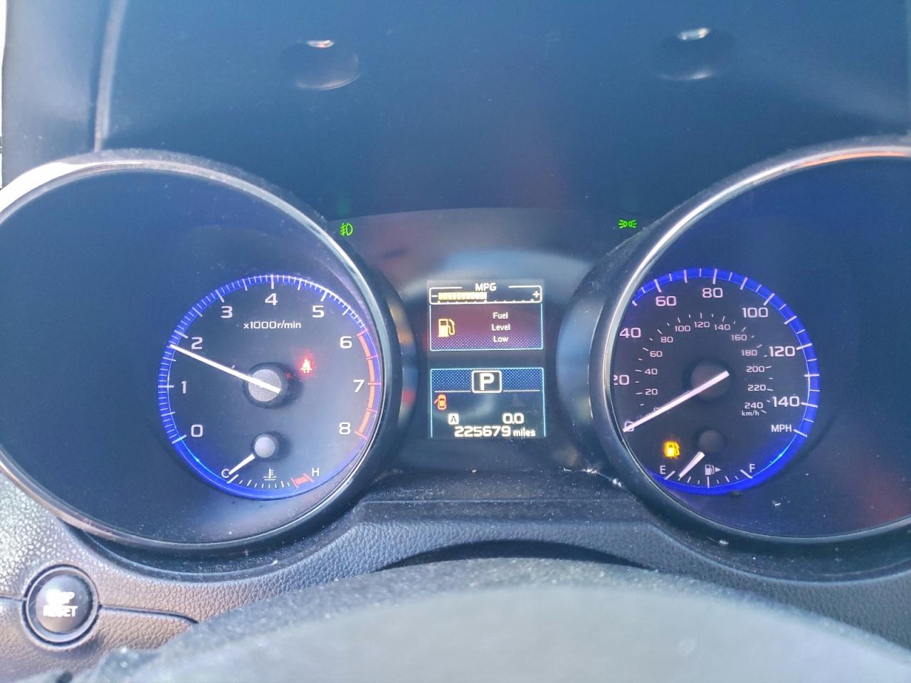 Subaru Outback 2.5i Limited Image 8