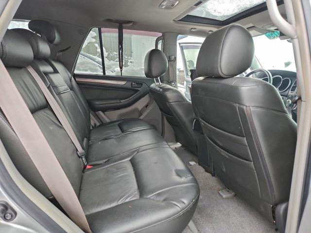 Toyota 4Runner Sr5 Image 9