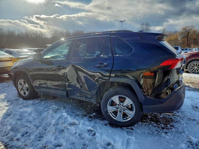 Toyota RAV4 Xle Image 13