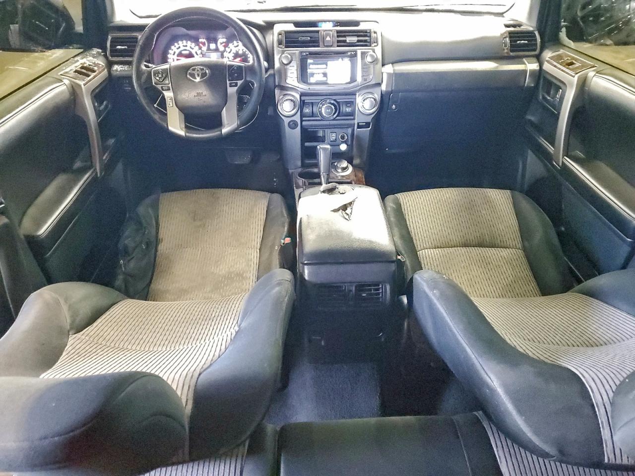 Toyota 4Runner Sr5/sr5 Premium Image 2