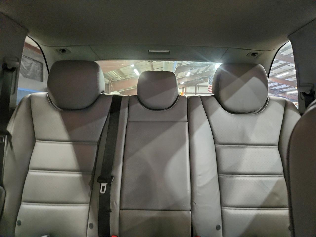 Porsche Cayenne S Image 5