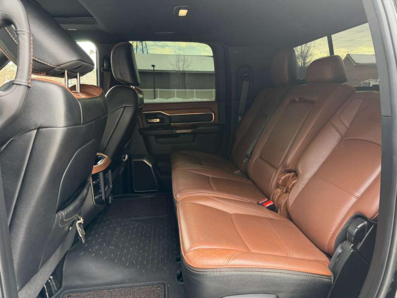 Ram 3500 Longhorn Image 5