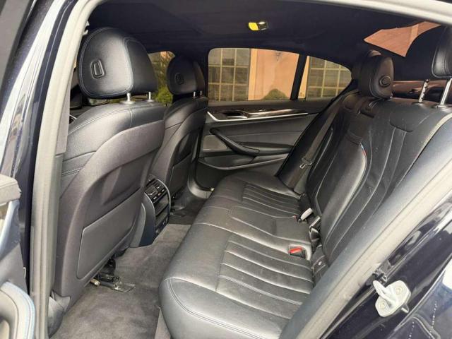 BMW 5 Series Xi Image 6