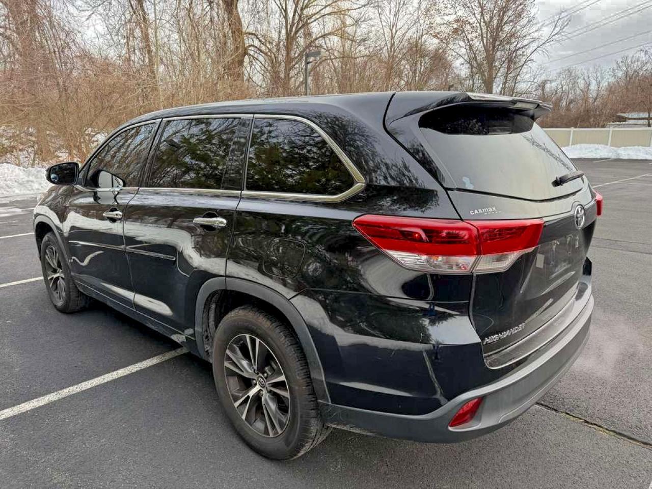 Toyota Highlander Le Image 2