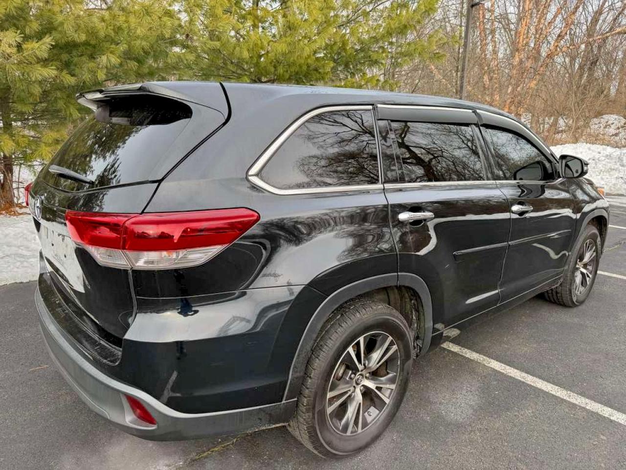 Toyota Highlander Le Image 7