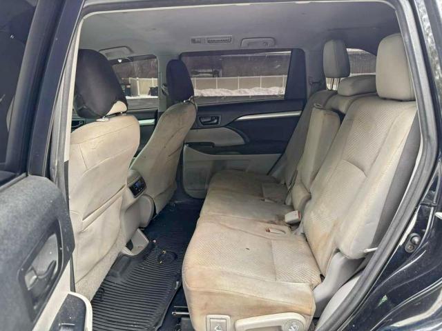 Toyota Highlander Le Image 10