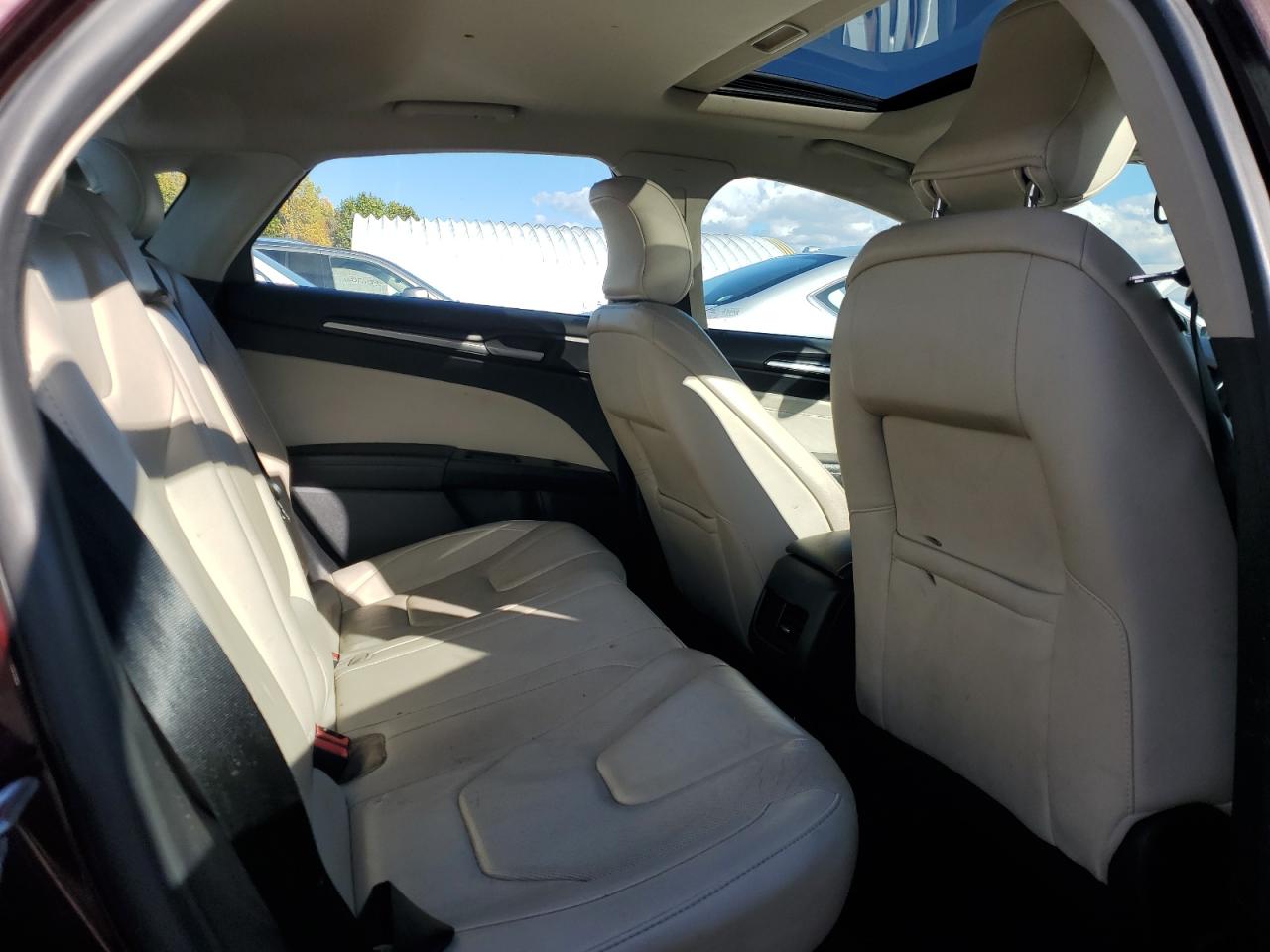 Ford Fusion Titanium Phev Image 7