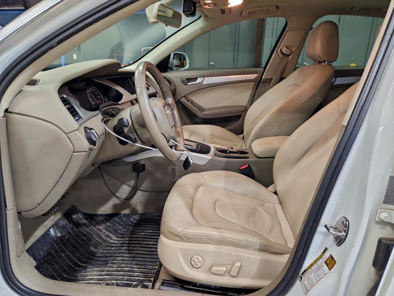 Audi A4 Premium Plus Image 2