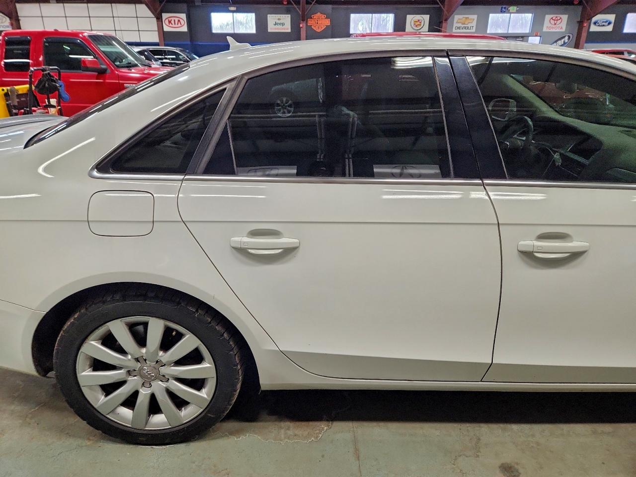 Audi A4 Premium Plus Image 11