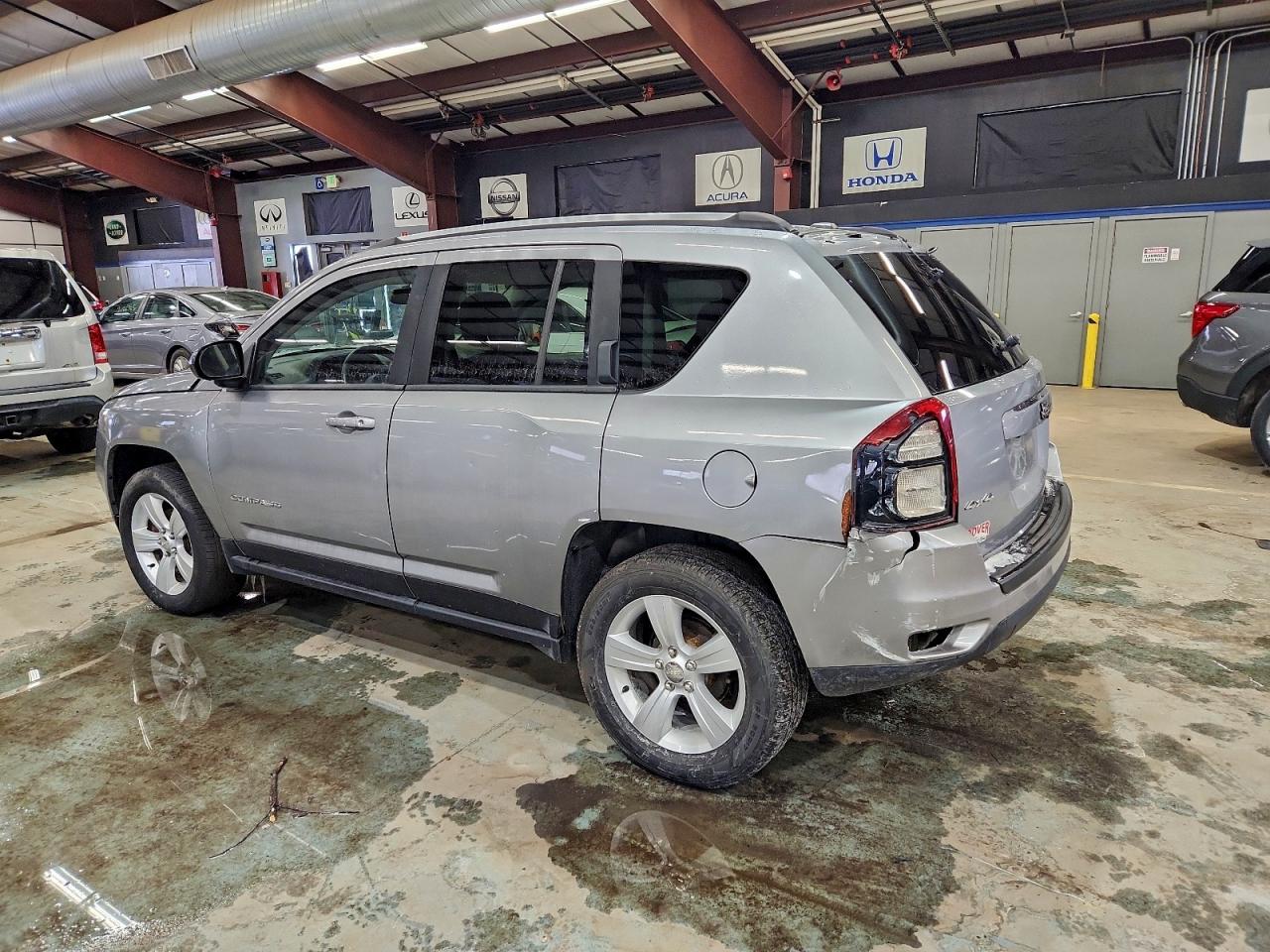 Jeep Compass Sport Image 12