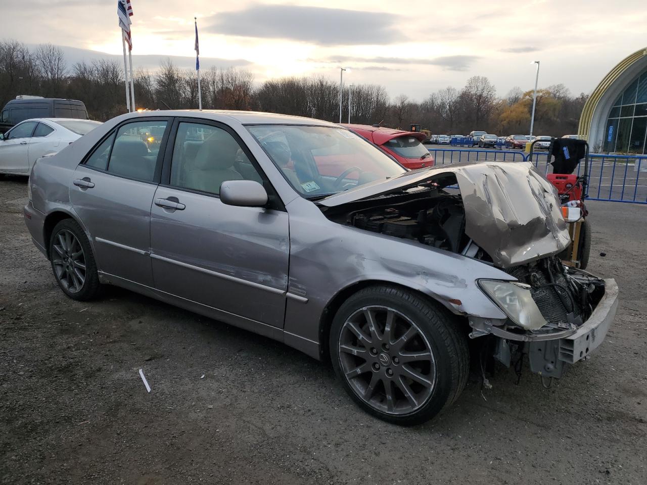 Lexus Is 300 Image 2