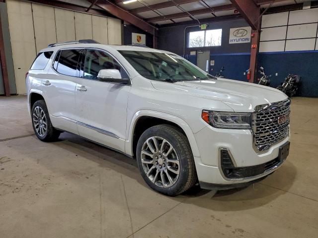 GMC Acadia Denali Image 3