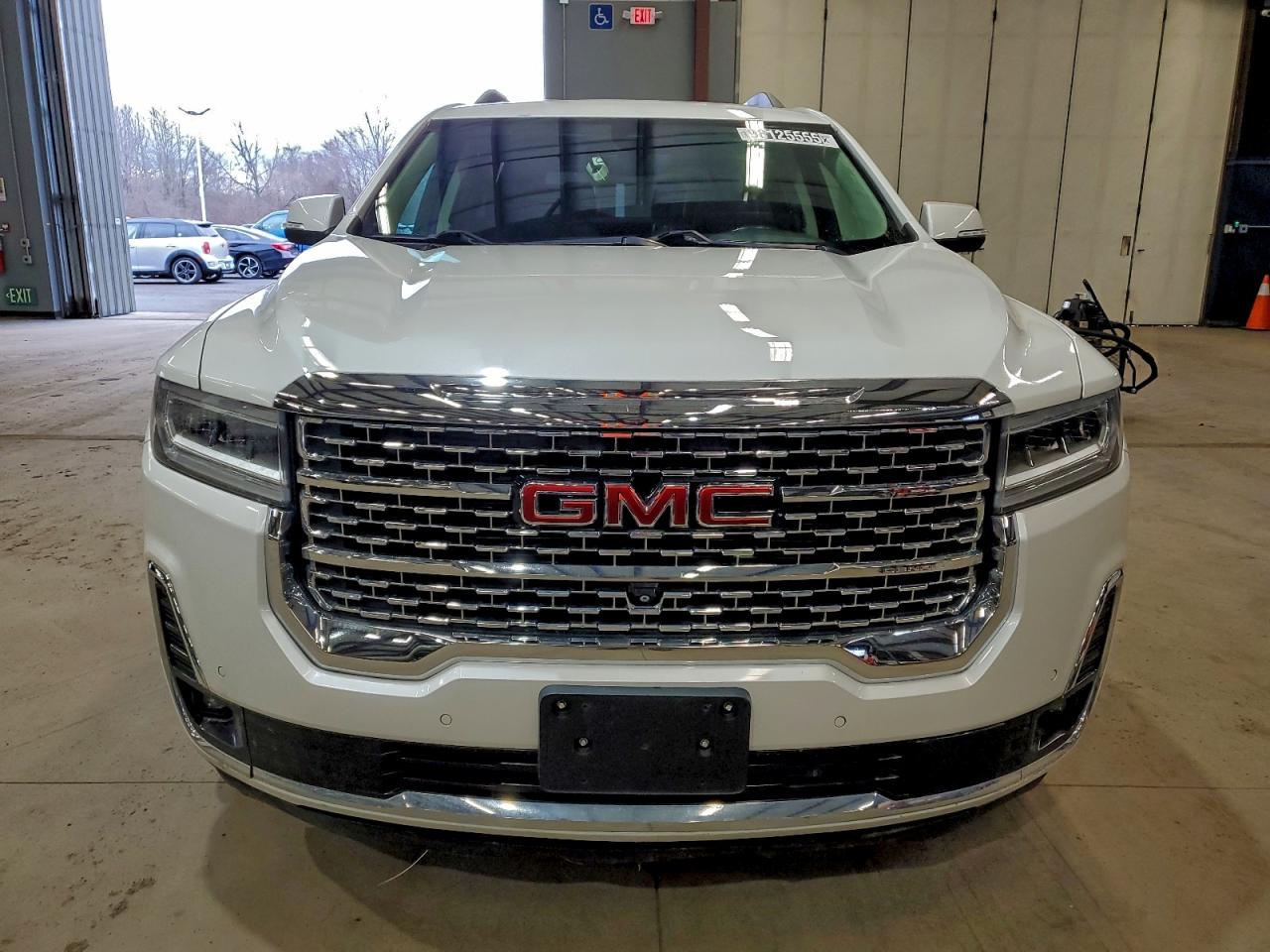 GMC Acadia Denali Image 4