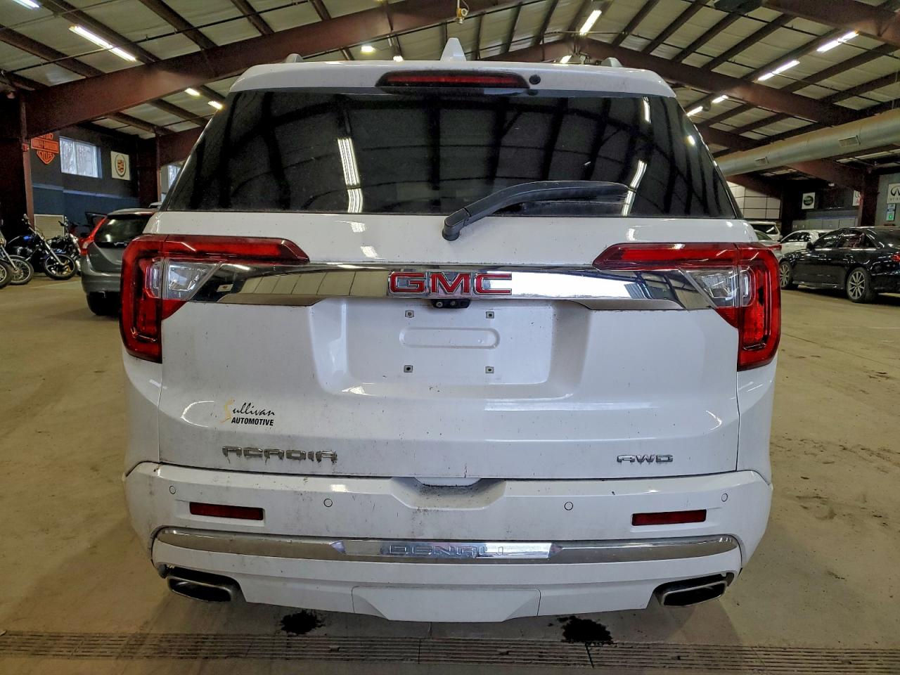 GMC Acadia Denali Image 10