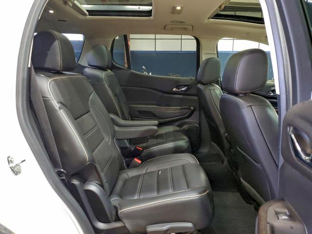 GMC Acadia Denali Image 7