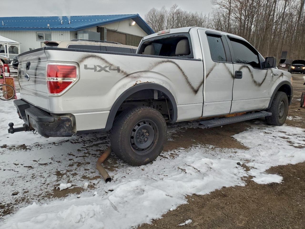Ford F-150 Super Cab Image 2