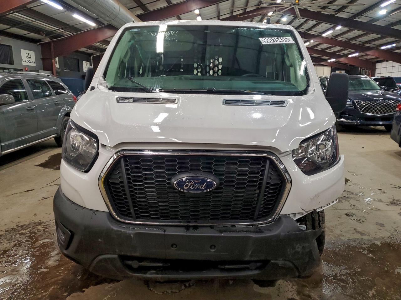 Ford Transit T-250 Image 2