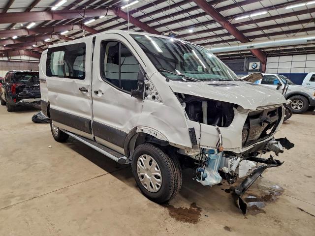 Ford Transit T-250 Image 5