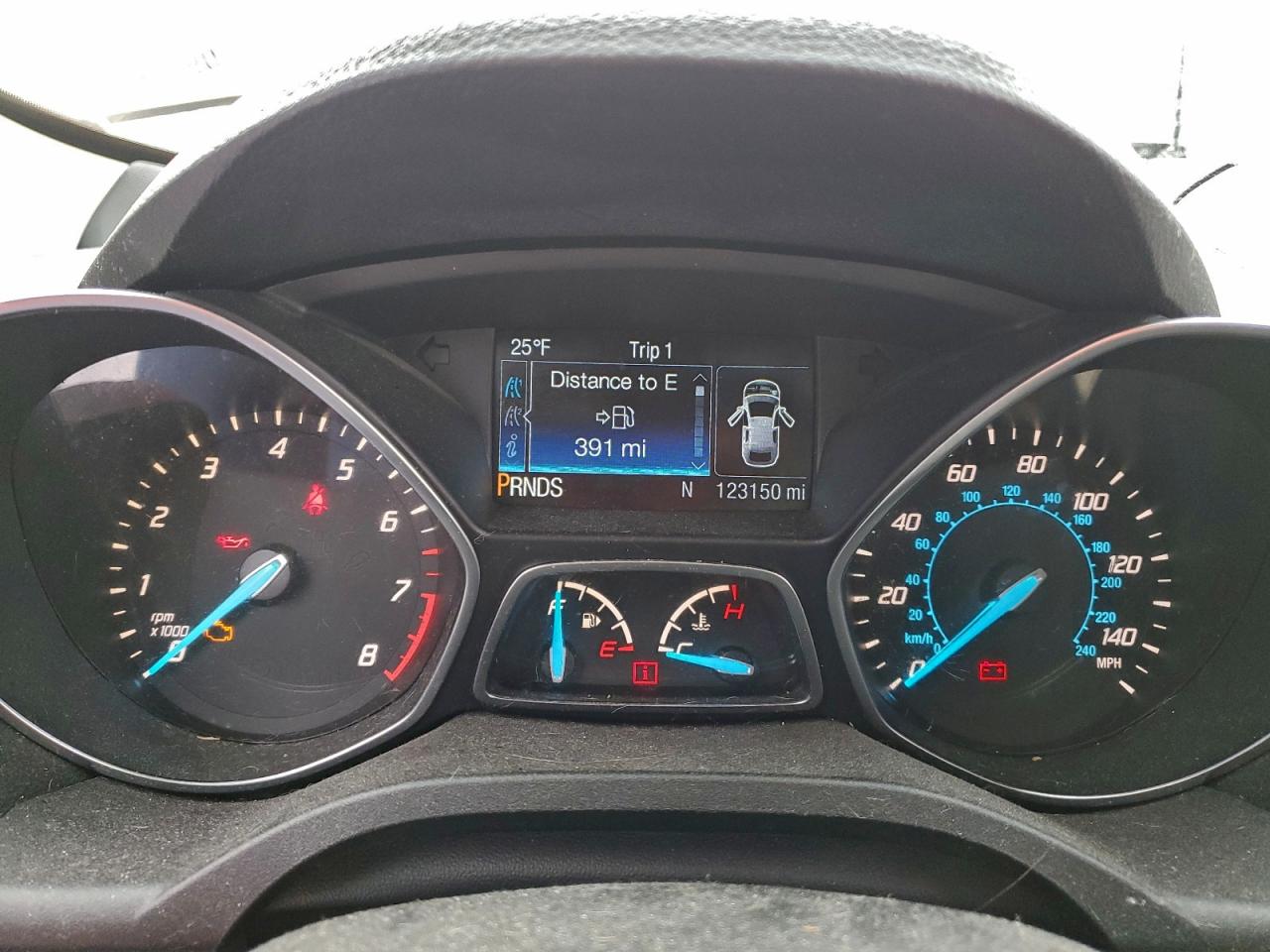 Ford Escape Titanium Image 13