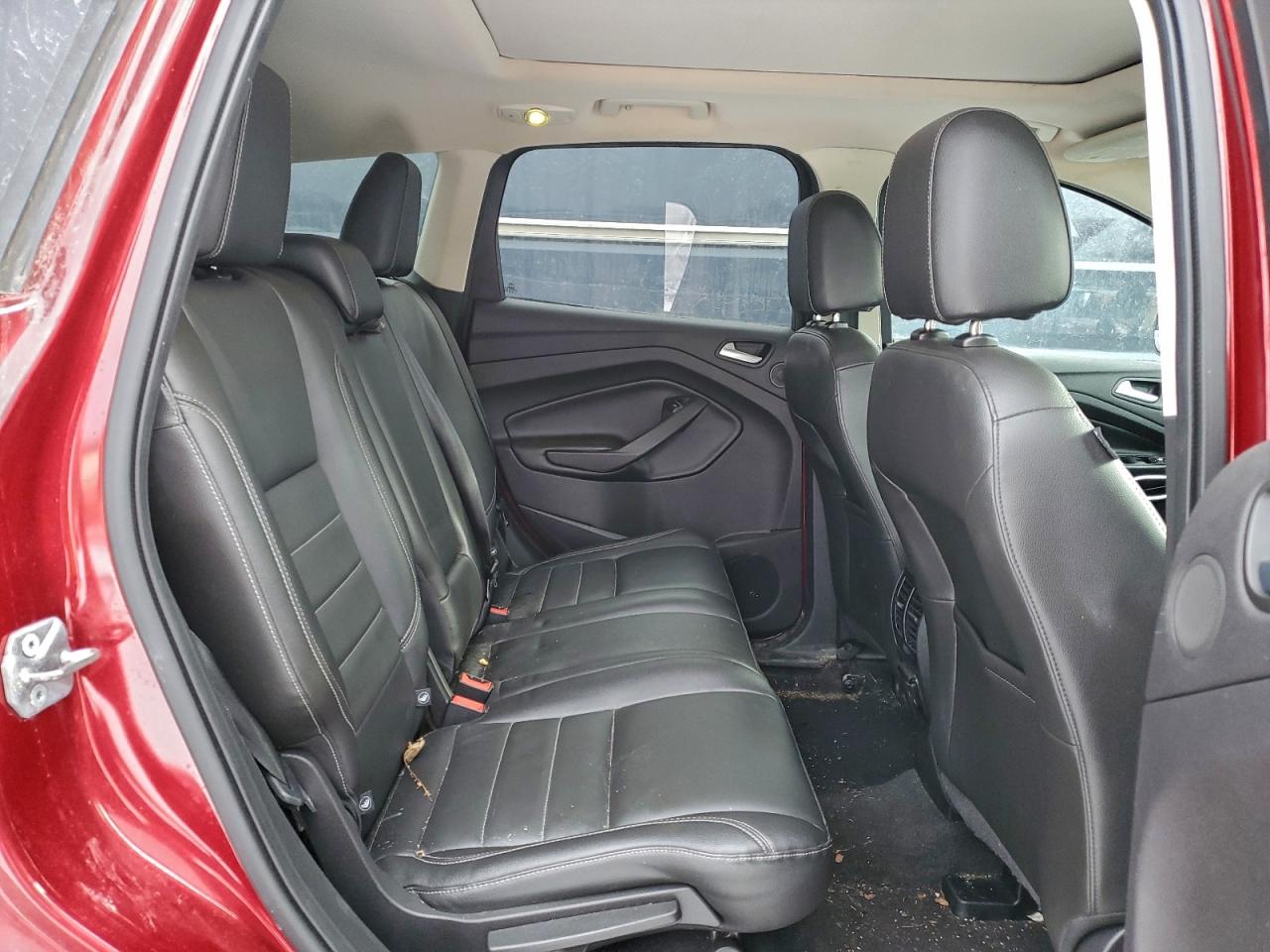 Ford Escape Titanium Image 10