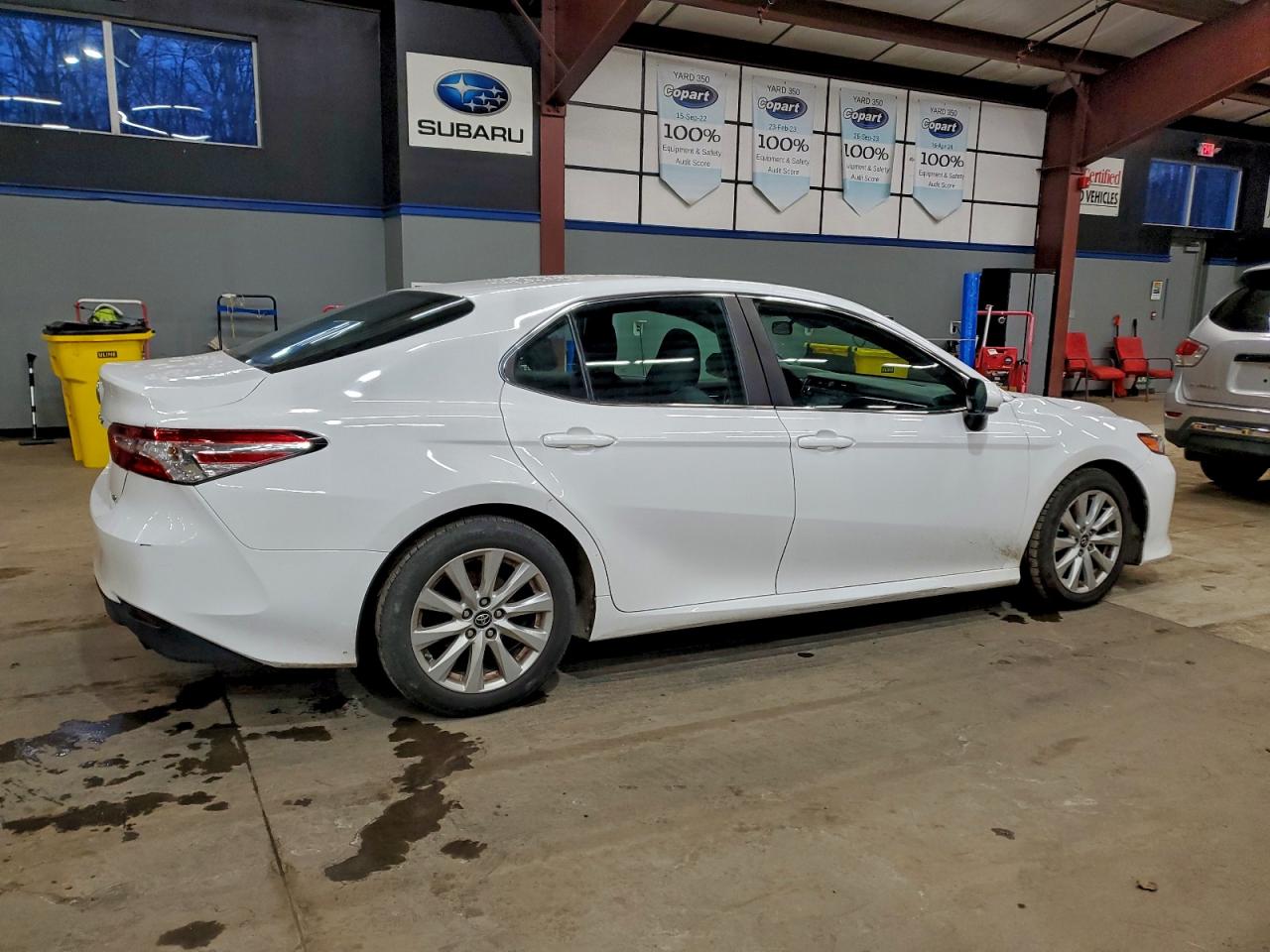 Toyota Camry L Image 10