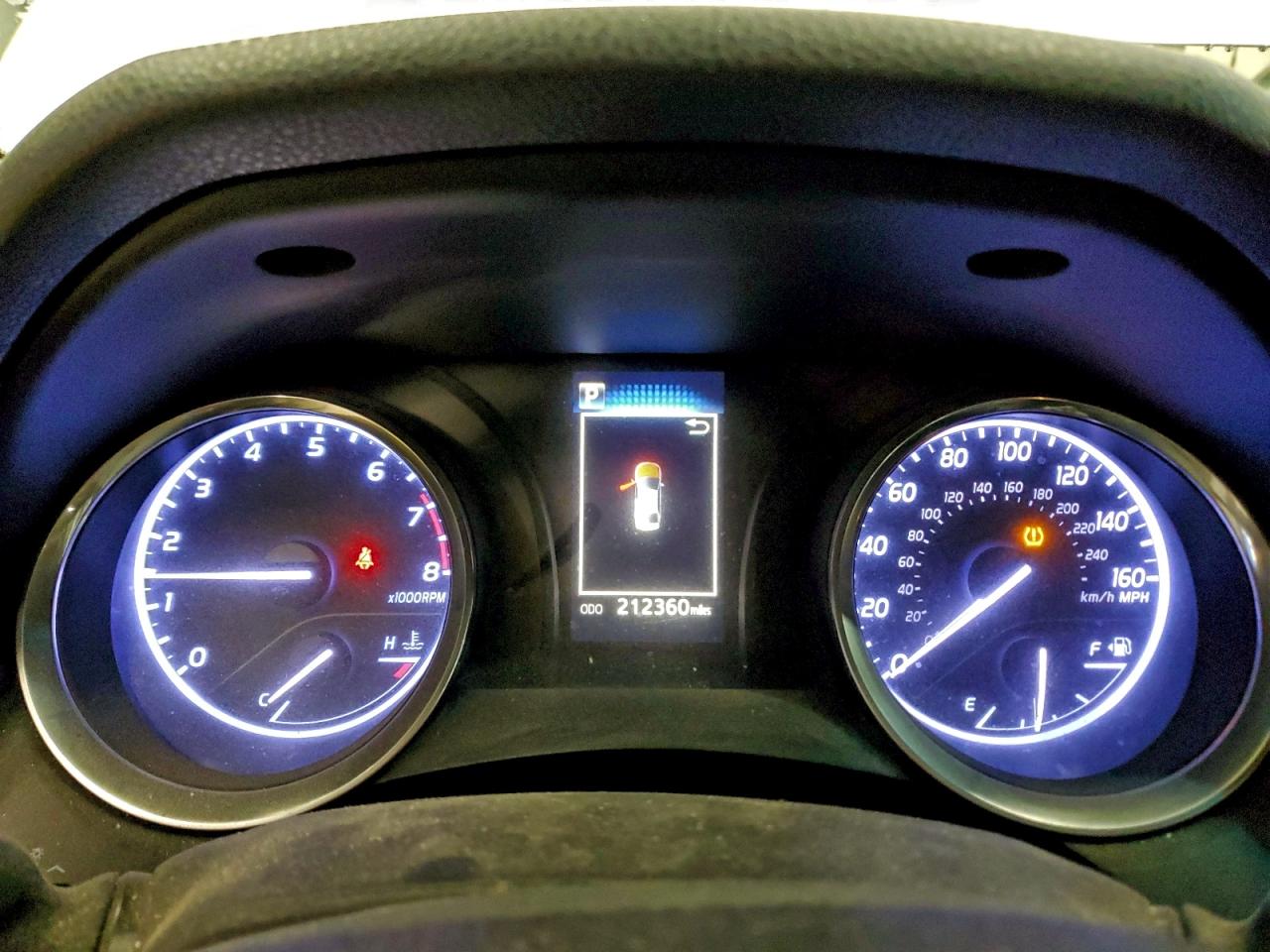 Toyota Camry L Image 5