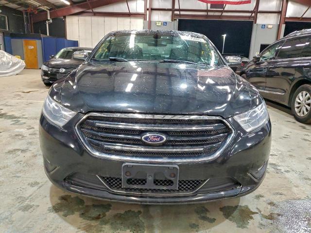 Ford Taurus Limited Image 8