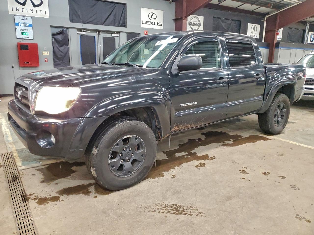 Toyota Tacoma Double Cab Image 1