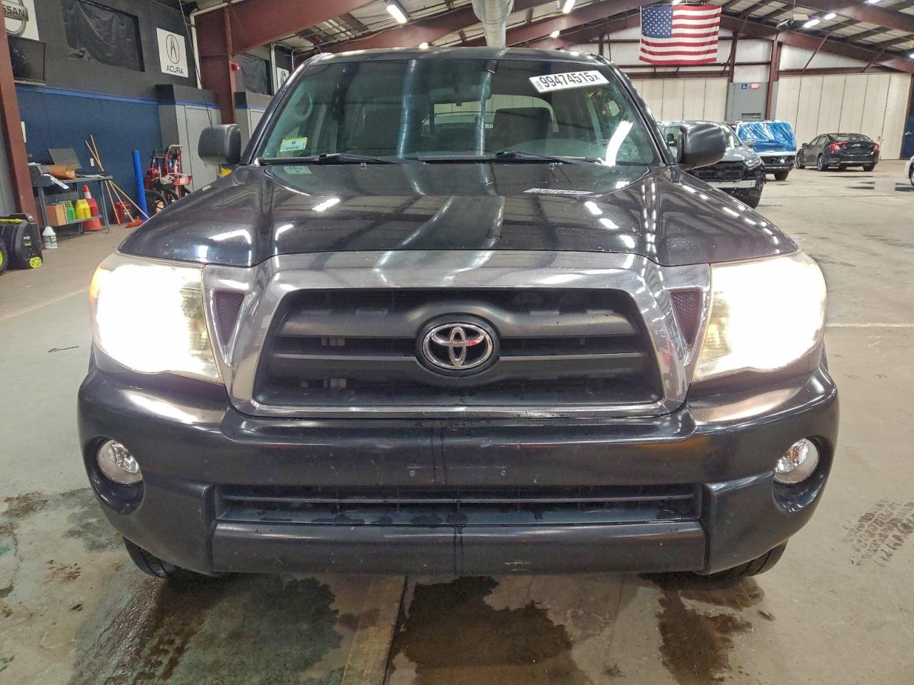 Toyota Tacoma Double Cab Image 2