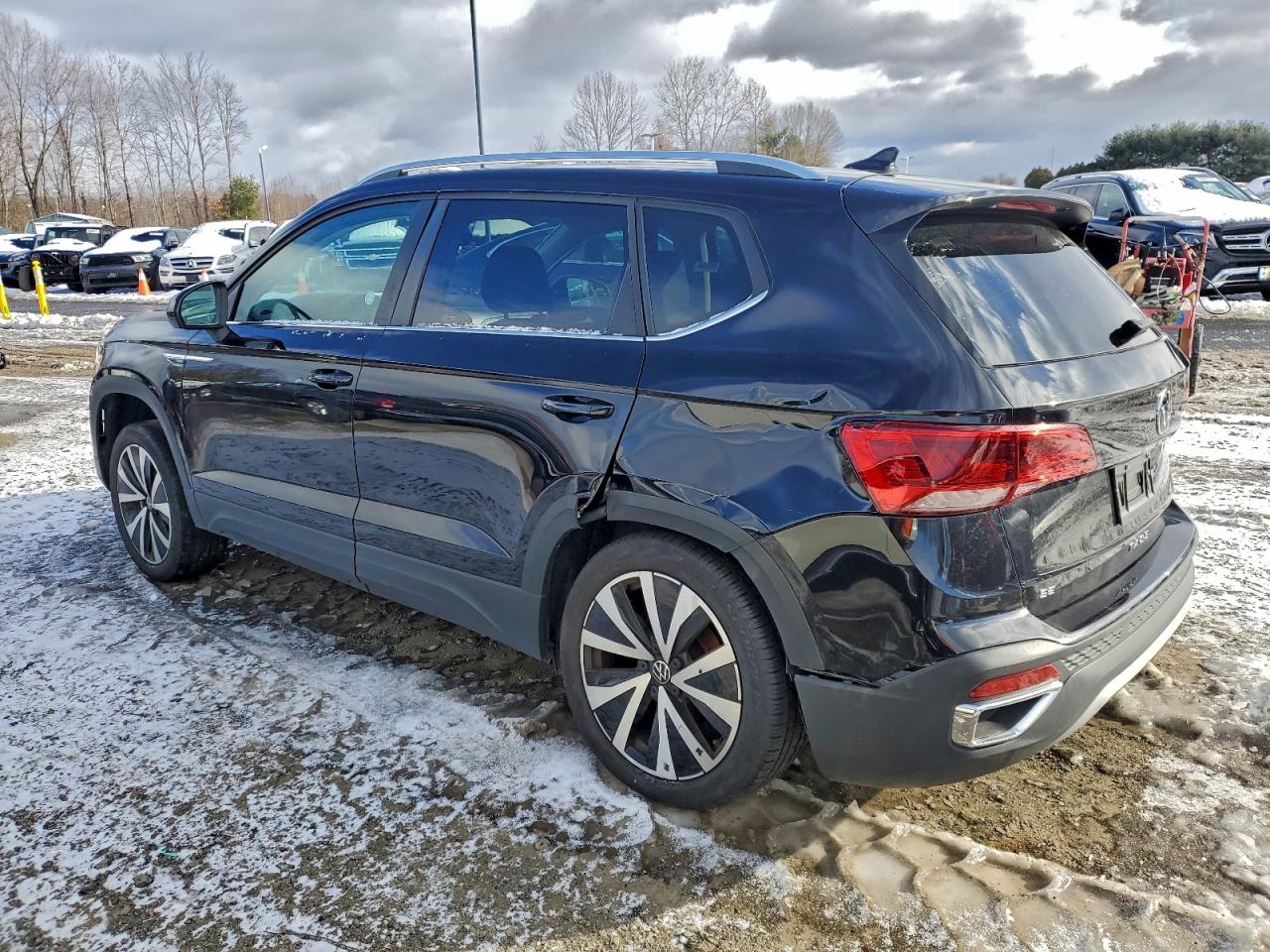 Volkswagen Taos Se Image 5