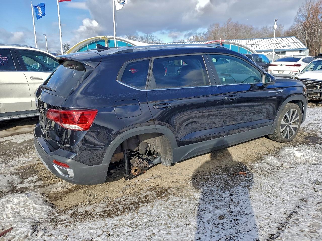 Volkswagen Taos Se Image 9