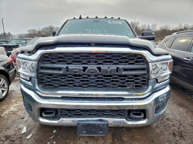Ram 2500 Tradesman Image 4