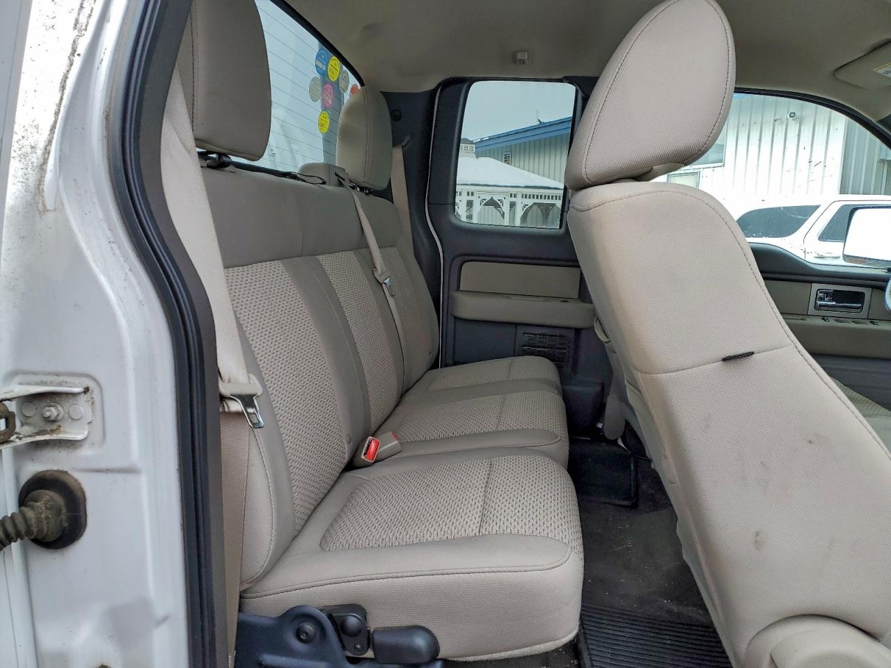 Ford F-150 Super Cab Image 11