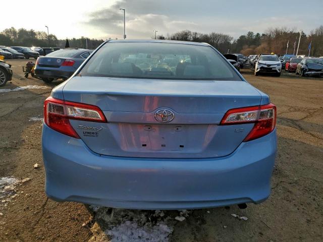 Toyota Camry L Image 4