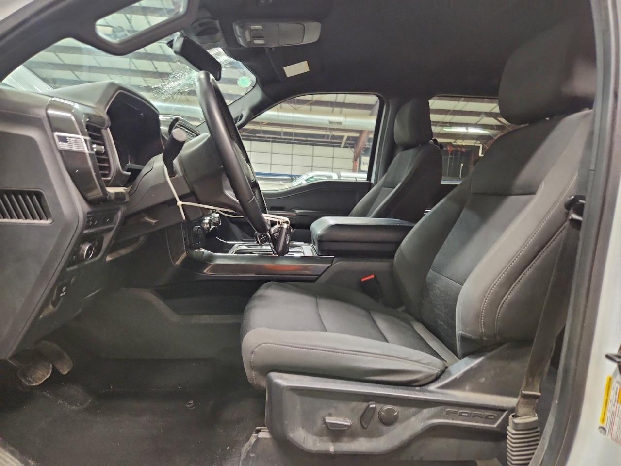 Ford F-150 Supercrew Image 5