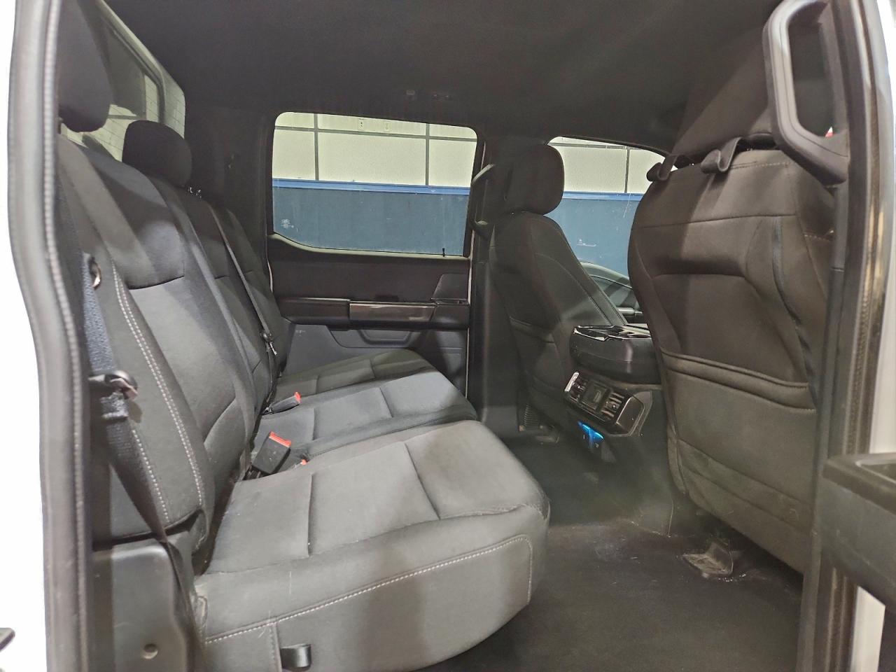 Ford F-150 Supercrew Image 7