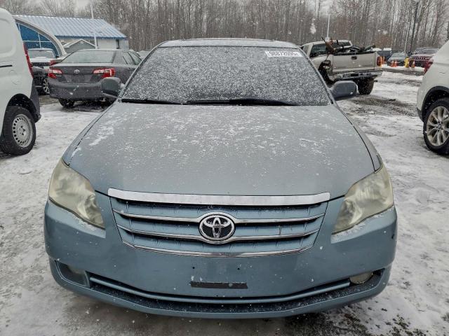 Toyota Avalon Xl Image 7