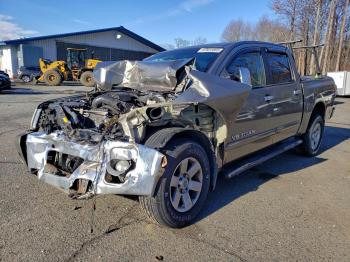  Salvage Nissan Titan