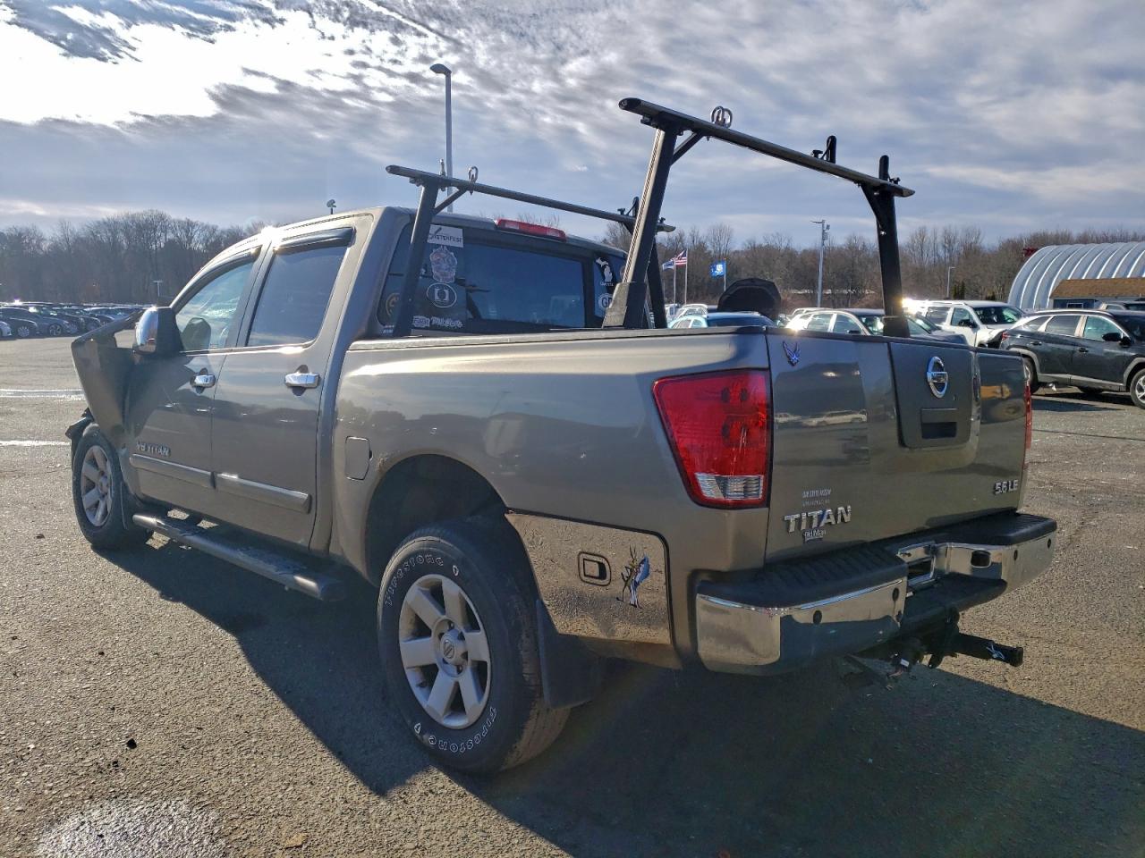 Nissan Titan Xe Image 10