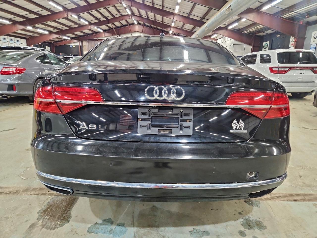 Audi A8 L Quattro Image 4