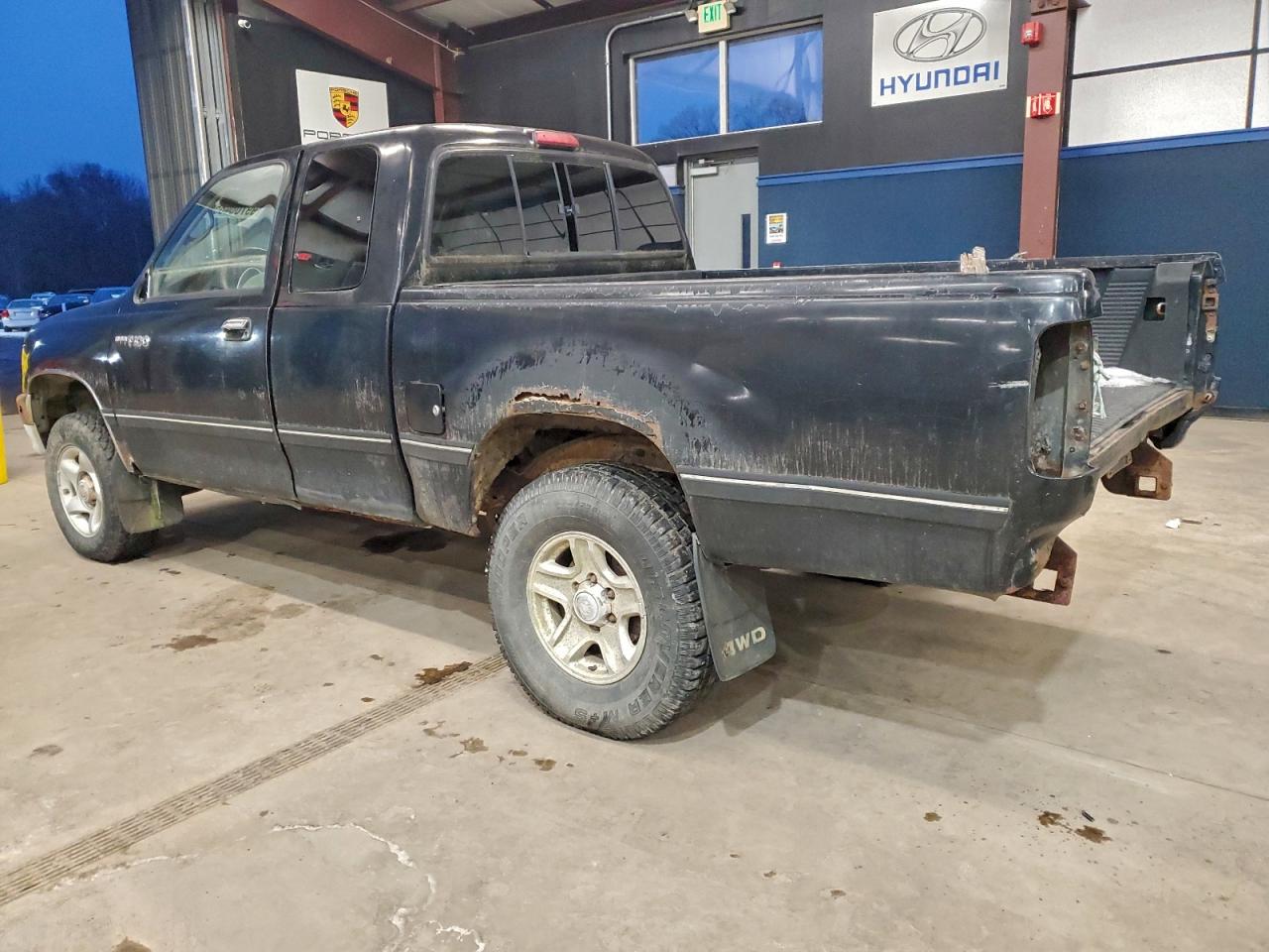 Toyota T100 Xtracab Sr5 Image 3